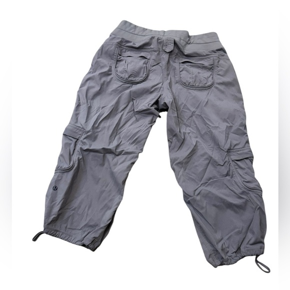 EUC Lululemon Dance Studio Crop Pant sz 6 Rare find gray Stripes comfy - Picture 2 of 7